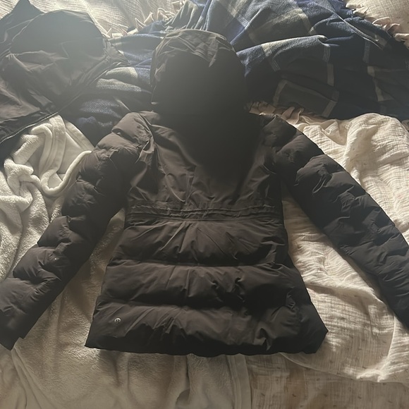 Lululemon Sleet Street Jacket - Picture 5 of 5